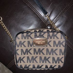 Michael kors purse